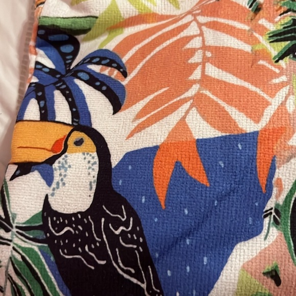 New tote bag with beach towel NWT - Picture 4 of 5